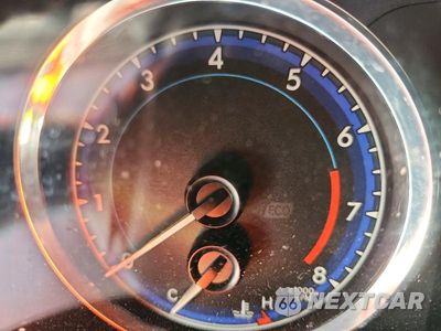 Zdjęcie 9 z 12 samochodu: 2018 TOYOTA COROLLA XSE VIN:5YFBURHEXJP826525 - miniatura