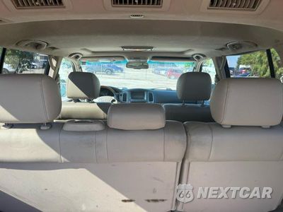 Zdjęcie 14 z 14 samochodu: 2006 LEXUS LX 470 VIN:JTJHT00W264006962 - miniatura