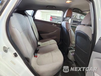 Zdjęcie 10 z 13 samochodu: 2017 HYUNDAI ACCENT SE VIN:KMHCT5AE2HU301901 - miniatura