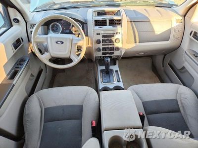 Zdjęcie 8 z 13 samochodu: 2008 FORD ESCAPE XLT VIN:1FMCU93168KA55414 - miniatura