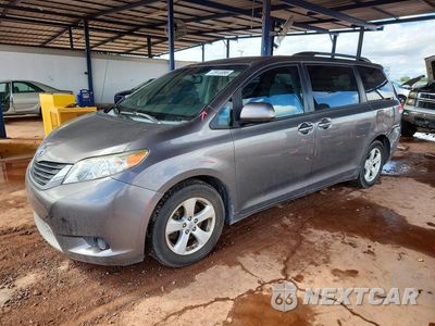 2014 TOYOTA SIENNA LE 5TDKK3DC3ES438881 - główne zdjęcie licytacji z USA - miniatura