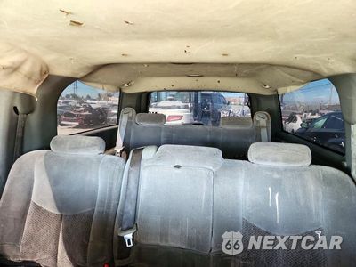 Zdjęcie 10 z 13 samochodu: 2003 CHEVROLET SUBURBAN C1500 VIN:1GNEC16T43J192615 - miniatura