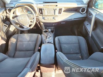 Zdjęcie 8 z 13 samochodu: 2014 TOYOTA RAV4 XLE VIN:2T3RFREV2EW191907 - miniatura