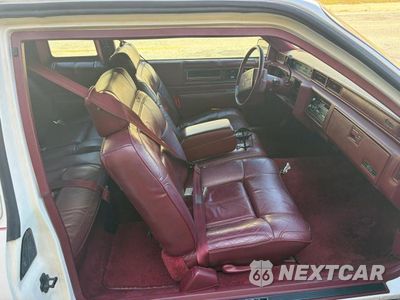 Zdjęcie 6 z 10 samochodu: 1991 CADILLAC DEVILLE VIN:1G6CD13B6M4201181 - miniatura