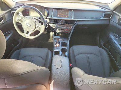 Zdjęcie 8 z 12 samochodu: 2018 KIA OPTIMA LX VIN:5XXGT4L38JG217430 - miniatura