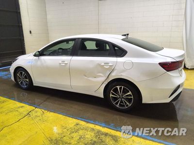 Drugie zdjęcie samochodu z przodu: 2024 KIA FORTE LXS VIN:3KPF24AD4RE742578 - miniatura