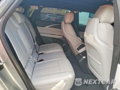 Zdjęcie 10 z 12 samochodu: 2024 CADILLAC LYRIQ LUXURY VIN:1GYKPPRK2RZ103179 - miniatura
