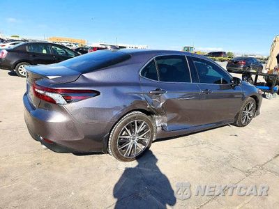 Trzecie zdjęcie samochodu z tyłu: 2024 TOYOTA CAMRY XLE VIN:4T1F11AK4RU241297 - miniatura