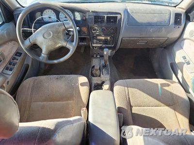 Zdjęcie 8 z 12 samochodu: 2004 TOYOTA TACOMA V6 VIN:5TEHN72N74Z428076 - miniatura