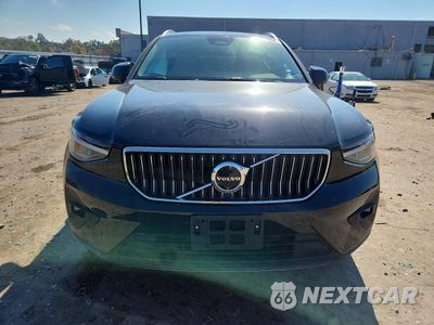 Piąte zdjęcie samochodu w środku: 2024 VOLVO XC40 PLUS VIN:YV4L12UE9R2340189 - miniatura