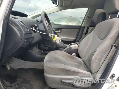 Zdjęcie 7 z 13 samochodu: 2012 TOYOTA PRIUS TWO VIN:JTDKN3DU3C5510116 - miniatura