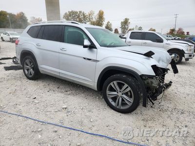 Czwarte zdjęcie samochodu z boku: 2018 VOLKSWAGEN ATLAS SE VIN:1V2PR2CA6JC570779 - miniatura