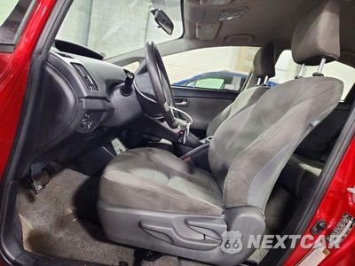 Zdjęcie 7 z 13 samochodu: 2015 TOYOTA PRIUS THREE VIN:JTDKN3DUXF0448568 - miniatura