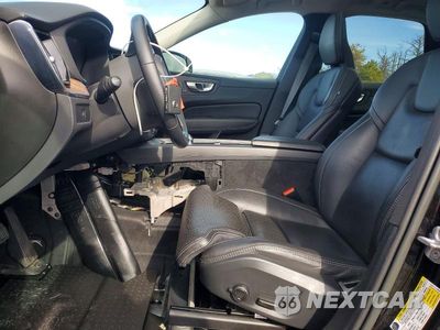 Zdjęcie 7 z 13 samochodu: 2023 VOLVO XC60 ULTIMATE VIN:YV4062RA7P1205743 - miniatura