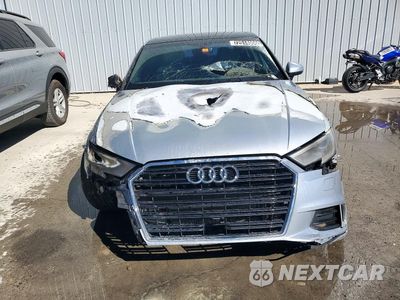 Piąte zdjęcie samochodu w środku: 2018 AUDI A3 PREMIUM VIN:WAUAUGFFXJ1041760 - miniatura