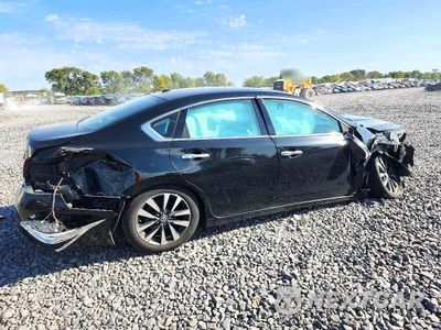 Trzecie zdjęcie samochodu z tyłu: 2016 NISSAN ALTIMA 2.5 SV VIN:1N4AL3AP2GC245163 - miniatura
