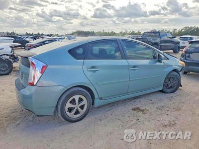 Trzecie zdjęcie samochodu z tyłu: 2013 TOYOTA PRIUS THREE VIN:JTDKN3DU3D5575680 - miniatura