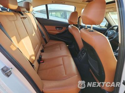 Zdjęcie 10 z 12 samochodu: 2013 BMW 328 XI VIN:WBA3B3C53DF530740 - miniatura