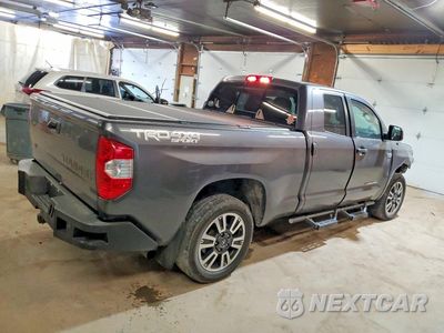 Trzecie zdjęcie samochodu z tyłu: 2018 TOYOTA TUNDRA SR5 VIN:5TFUY5F19JX760492 - miniatura