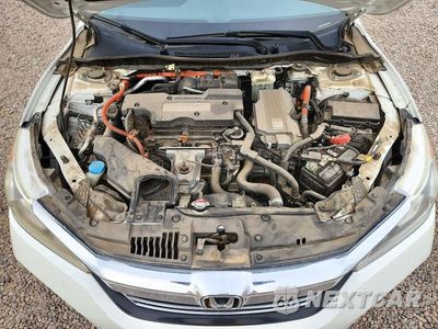 Zdjęcie 11 z 12 samochodu: 2017 HONDA ACCORD HYBRID VIN:JHMCR6F34HC004407 - miniatura