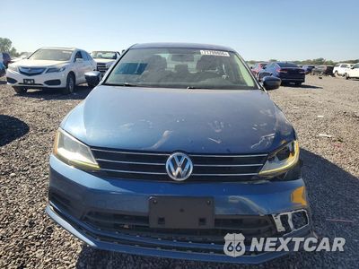 Piąte zdjęcie samochodu w środku: 2017 VOLKSWAGEN JETTA S VIN:3VW2B7AJ8HM411932 - miniatura