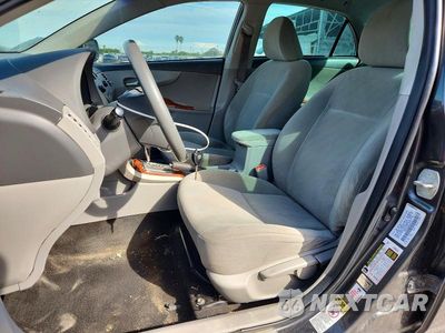Zdjęcie 7 z 12 samochodu: 2009 TOYOTA COROLLA XLE VIN:1NXBU40E99Z053779 - miniatura