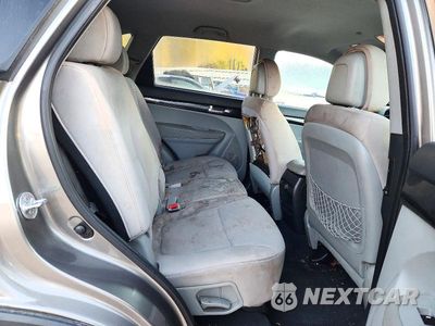 Zdjęcie 11 z 14 samochodu: 2014 KIA SORENTO LX VIN:5XYKT3A64EG427171 - miniatura