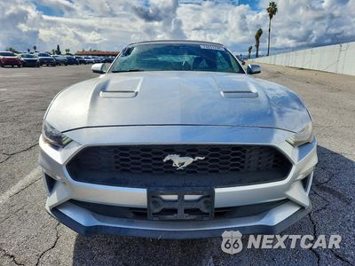 Piąte zdjęcie samochodu w środku: 2019 FORD MUSTANG VIN:1FATP8UH8K5104285 - miniatura