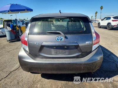 Zdjęcie 6 z 12 samochodu: 2016 TOYOTA PRIUS C FOUR VIN:JTDKDTB36G1126177 - miniatura