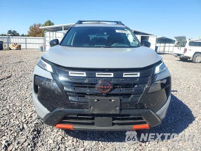 Piąte zdjęcie samochodu w środku: 2026 NISSAN ROGUE ROCK CREEK VIN:5N1BT3BB0TC770181 - miniatura