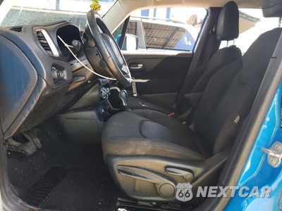 Zdjęcie 7 z 13 samochodu: 2015 JEEP RENEGADE LATITUDE VIN:ZACCJABTXFPC16383 - miniatura