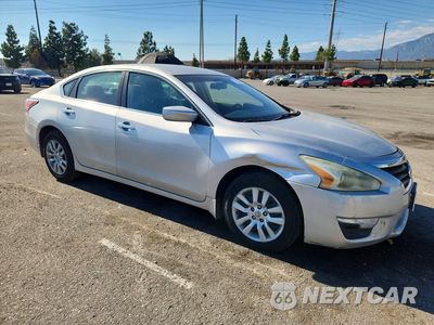 Czwarte zdjęcie samochodu z boku: 2015 NISSAN ALTIMA 2.5 S VIN:1N4AL3AP2FC150780 - miniatura