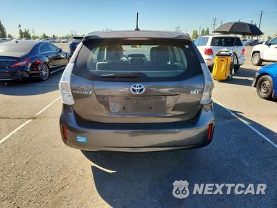 Zdjęcie 6 z 12 samochodu: 2014 TOYOTA PRIUS V THREE VIN:JTDZN3EU8EJ009276 - miniatura