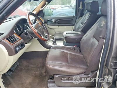 Zdjęcie 7 z 13 samochodu: 2011 CADILLAC ESCALADE PLATINUM VIN:1GYS3DEF5BR267020 - miniatura