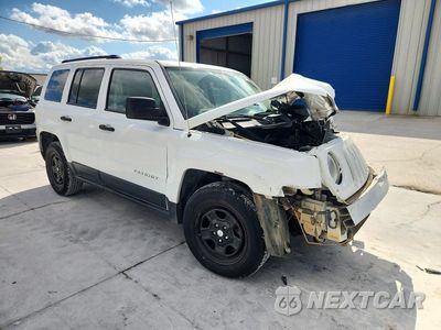Czwarte zdjęcie samochodu z boku: 2017 JEEP PATRIOT SPORT VIN:1C4NJPBB2HD167331 - miniatura