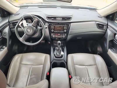 Zdjęcie 8 z 13 samochodu: 2017 NISSAN ROGUE SV VIN:5N1AT2MT6HC865914 - miniatura