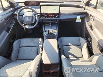 Zdjęcie 8 z 14 samochodu: 2026 TOYOTA BZ LIMITED VIN:JTMBCAEB4TA009010 - miniatura
