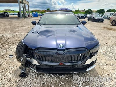 Piąte zdjęcie samochodu w środku: 2024 BMW I5 EDRIVE 40 VIN:WBY33FK09RCR91309 - miniatura