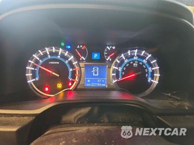 Zdjęcie 9 z 13 samochodu: 2016 TOYOTA 4RUNNER LIMITED VIN:JTEBU5JR8G5375716 - miniatura