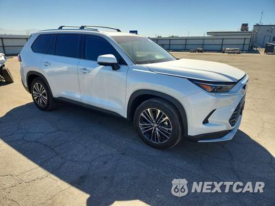 Czwarte zdjęcie samochodu z boku: 2026 TOYOTA GRAND HIGHLANDER HYBRID MAX PLATINUM VIN:5TDADAB57TS035756 - miniatura