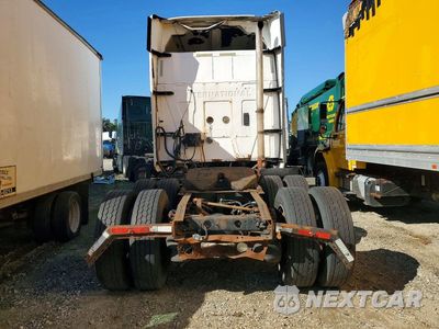 Zdjęcie 6 z 14 samochodu: 2010 INTERNATIONAL PROSTAR VIN:3HSCTSJR7AN230163 - miniatura