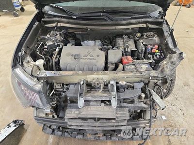 Zdjęcie 12 z 14 samochodu: 2019 MITSUBISHI OUTLANDER SEL VIN:JA4AZ3A33KZ014830 - miniatura