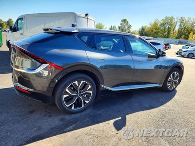 Trzecie zdjęcie samochodu z tyłu: 2024 KIA EV6 WIND VIN:KNDC3DLC5R5188385 - miniatura