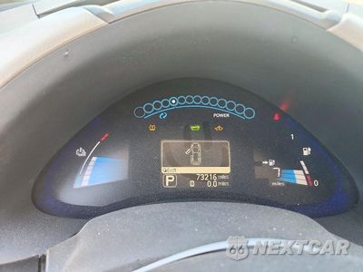 Zdjęcie 9 z 12 samochodu: 2011 NISSAN LEAF SV VIN:JN1AZ0CP5BT008019 - miniatura