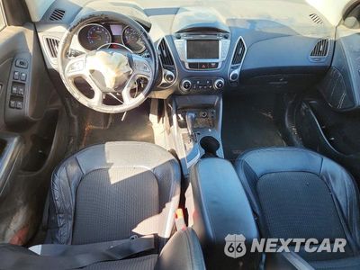 Zdjęcie 8 z 12 samochodu: 2011 HYUNDAI TUCSON GLS VIN:KM8JU3AC5BU300868 - miniatura