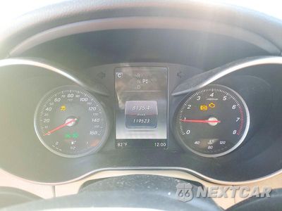 Zdjęcie 9 z 12 samochodu: 2016 MERCEDES-BENZ C 300 4MATIC VIN:55SWF4KB9GU112109 - miniatura