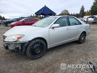2004 TOYOTA CAMRY XLE V6 4T1BF30K54U581001 - główne zdjęcie licytacji z USA - miniatura