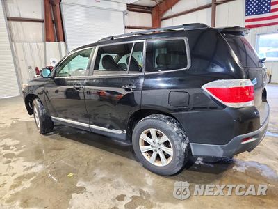 Drugie zdjęcie samochodu z przodu: 2012 TOYOTA HIGHLANDER BASE VIN:5TDBK3EH0CS105805 - miniatura