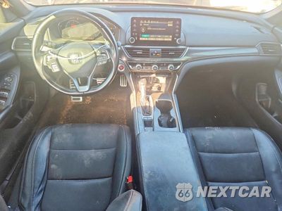 Zdjęcie 8 z 13 samochodu: 2018 HONDA ACCORD SPORT VIN:1HGCV1F37JA248989 - miniatura