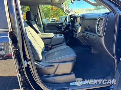Zdjęcie 7 z 12 samochodu: 2019 CHEVROLET SILVERADO K1500 RST VIN:1GCRYEEKXKZ276482 - miniatura
